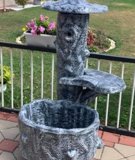 Sfeervolle decoratieve waterfontein in boomstamdesign – een echte blikvanger voor tuin of terras!